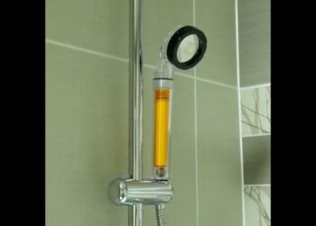 Vitafresh Handheld Vitamin C Shower Filter