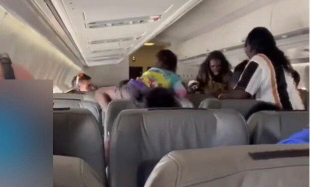 WATCH: Two Separate Brawls Break Out on Australian Airline, Forcing an Emergency Landing – Four Passengers Later Arrested | The Gateway Pundit