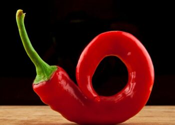 12 Surprising Health Benefits of Cayenne Pepper