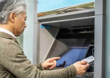 48% Of Americans Are Worried About Their Money’s Safety In US Banks, More Than During Peak Of 2008 Crisis