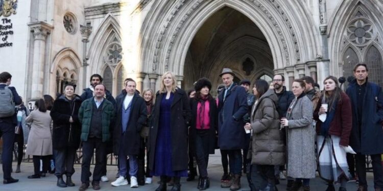 Beware the Cult of Cadwalladr