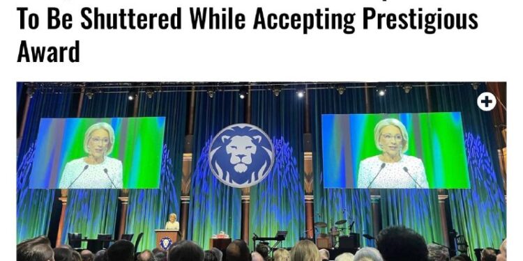 Former Education Secretary Betsy DeVos recommended Wednesday that the Department of Education (ED) be shut down after ac…