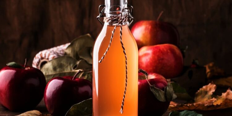 How to Use Apple Cider Vinegar to Treat Sinus Infections Naturally