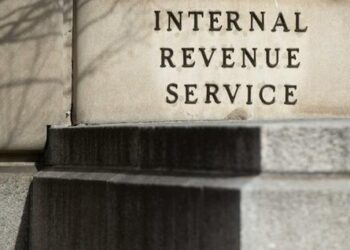 IRS To Send Attachés Abroad To Fight Cybercrimes