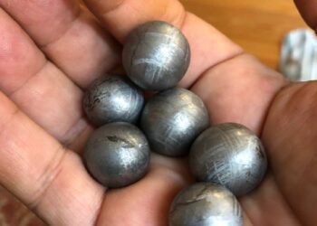 Meteoric Iron balls. Philosopher Rudolf Steiner indicated that this substance comes from Sunspots to the Earth and homeo…