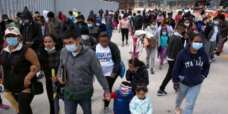 One America News (@OANN): "Former G-man GOP congressman: I am horrified by Biden’s decision to open up Mexican border https://www.oann.com/commentary/former-g-man-gop-congressman-i-am-horrified-by-bidens-decision-to-open-up-mexican-border/ #OAN" | nitter