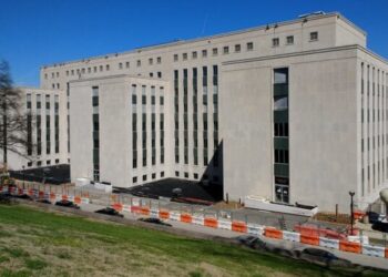 BREAKING: Tennessee Republican Lawmakers Receive Threatening Letters From ‘Liberal Activist’ Containing White Powder, Prompting Lockdown | The Gateway Pundit | by Cassandra MacDonald