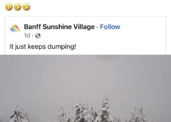 🇨🇦 Banff, Alberta which was on fire a few weeks ago is now blanketed in snow.