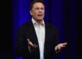 ‘No-Win Situation:’ Elon Musk’s Father Thinks a Cage Match with Mark Zuckerberg Isn’t Smart