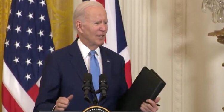 Poll Finds Overwhelming Majority of Voters Say FBI Should Make Biden ‘Bribery’ File Public | The Gateway Pundit | by Mike LaChance