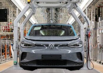 VW Curbs EV Production As EU Demand Falters Amid Gloomier Economic Picture