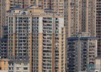 China’s Economy Is In Big Trouble And Investors Should Get Out: Miles Yu