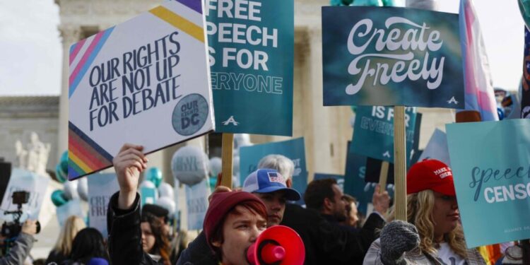 Michael Imperioli Is a Fascist and Constitutional Moron