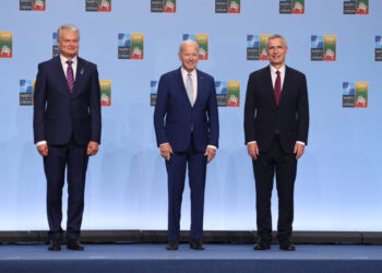 Politico Praises Joe Biden’s Wardrobe While Ignoring Allegations of Bribery 