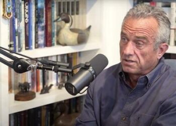 RFK Jr Blasts Media’s “Organized Conspiracy” To Suppress COVID Information And Stick To “Government Orthodoxy”