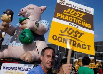 Senate Dems Pledge No Interference if Teamsters Strike UPS