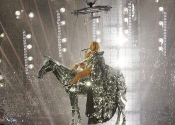 US Music Lovers Fly To Europe For Cheaper Tickets