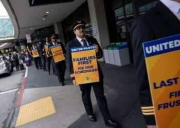 United Pilots Agree To Labor Deal That Could See Salaries Cumulatively Rise 40%