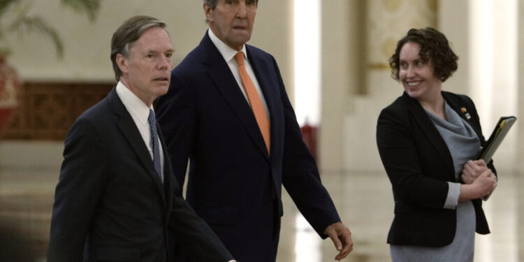 Xi Jinping Holds Climate Summit as John Kerry Visits China – Without Meeting with Him