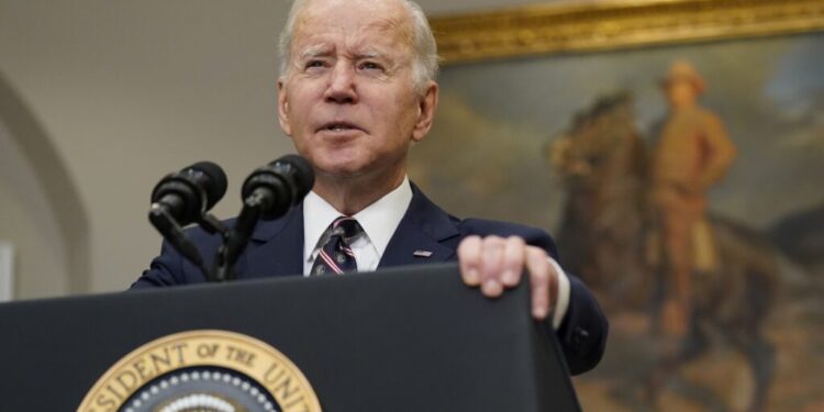 Biden Gives Iran $6 Billion in Unfrozen Assets Plus Prisoners for Five Jailed Americans