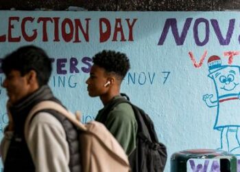 Democrats Fret As Young Voters Show Signs Of Discontent
