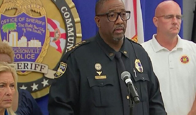 Dollar General Shooter Bought Both Guns Legally