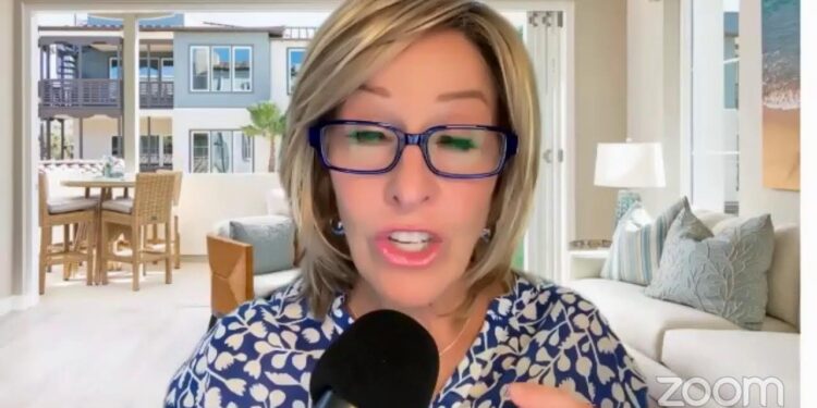 HURRY-KANE HILARY to Hit KALIFORNIA?!