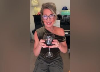 Katie’s Arms 4 Aug Come laugh at the madness with me