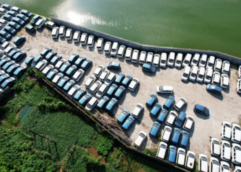 Reporters Discover China’s Massive Electric Vehicle Graveyards