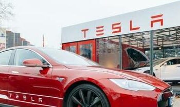 Tesla Investors Set For $12,000 Payout Each Over Musk’s “Funding Secured” Tweet