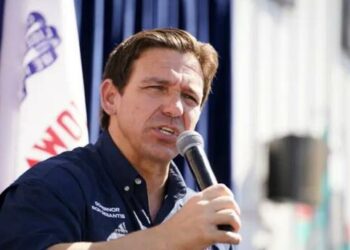 DeSantis Super PAC Halts Voter Canvassing In 4 States To Refocus Resources Elsewhere