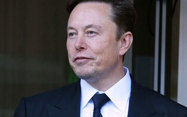 Elon Musk Says He Is Going to the Southern Border