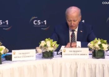 Embarrassing! Joe Biden Reads From Notecards During Meeting with Central Asian Leaders (VIDEO) | The Gateway Pundit