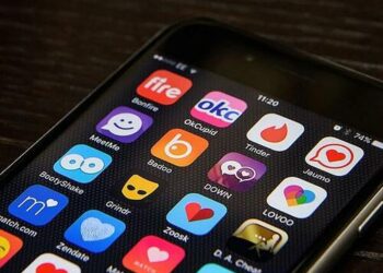 Liberal, Conservative Dating Apps Explode In Popularity