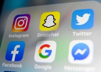 Parents Should Not Post Children’s Photos Online, Warn Safety Experts