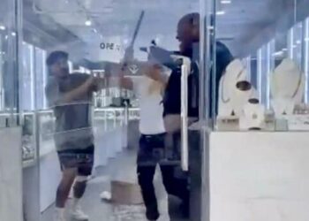 Retailer’s Revenge! Obese Jewelry Thief Gets Whipped Then Stripped