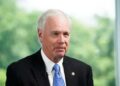 Sen. Johnson Claims CDC ‘Abused Authority,’ Engaged In ‘Censorship Campaign’ Of COVID-19 Vaccine Posts