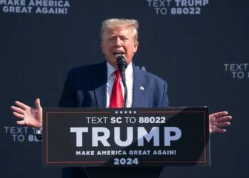 Trump Defends Lindsey Graham After Boos At South Carolina Rally