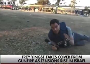 FOX News Reporter Trey Yingst Comes Under Fire During Live Broadcast in Southern Israel – VIDEO | The Gateway Pundit