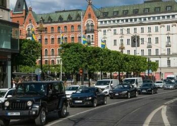 Stockholm To Ban Gas And Diesel Cars Starting In 2025