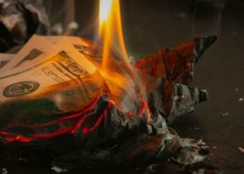 The Myth Of The Invincible Dollar