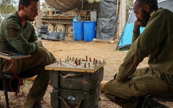 Officials Meet Qatari PM to Discuss Israel-Hamas Truce