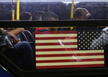 Only 2 Percent of 140K Migrants Eligible for NYC Work