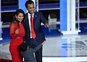 Ramaswamy Shuts Down Ohio HQ, Moving to Iowa, NH