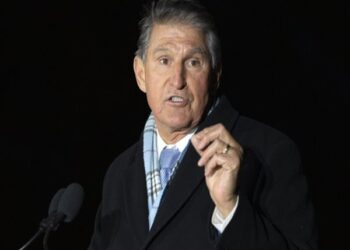 At DC Roast, Joe Manchin Jokes he Could be the Slightly Younger President America Needs
