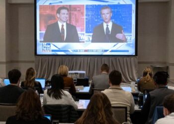 DeSantis Hits Newsom as ‘Slick, Slippery Politician’