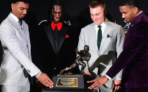 LSU QB Jayden Daniels Wins Heisman Trophy