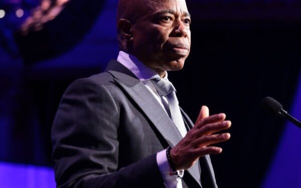 Migrants Rally for End to New York’s 60-day Limits on Shelter Stays