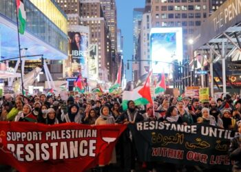 Pro-Palestinian Demonstrators March in NYC Transit Hubs