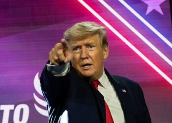 Rasmussen Poll: Most Voters Say GOP Race Should Continue